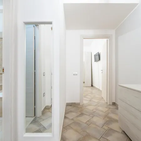 Apartment Karalice *